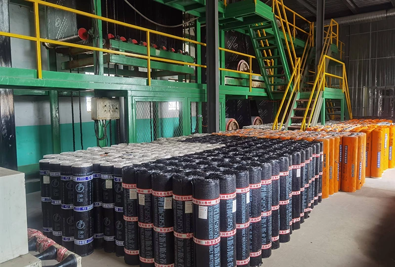 Equipamento de produção de material à prova d'água de asfalto